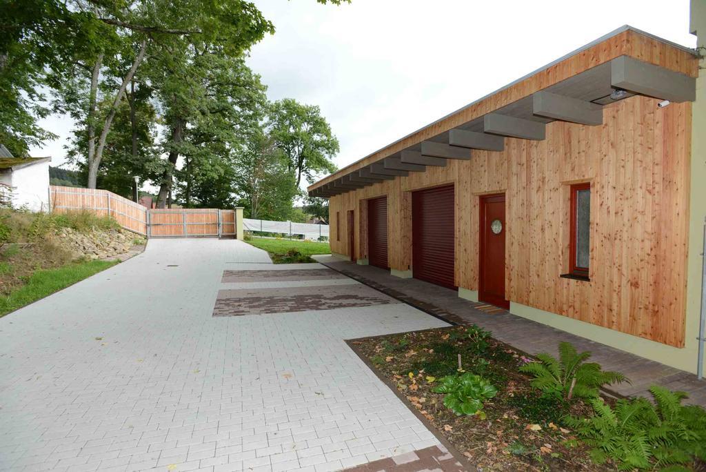 Apartmany Modrinovy Dum Горні-Плана Екстер'єр фото