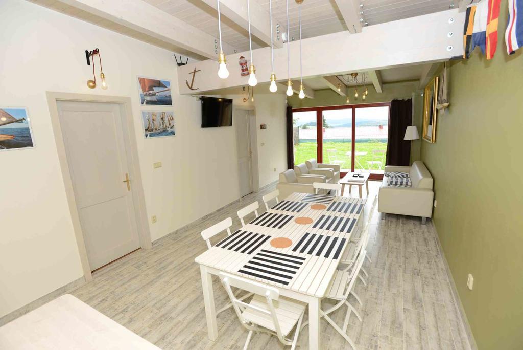 Apartmany Modrinovy Dum Горні-Плана Екстер'єр фото